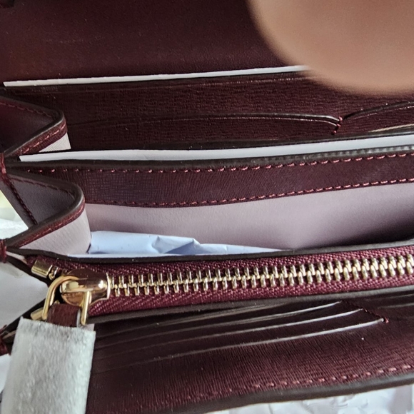 New Kate Spade Envelope Style - Picture 4 of 4